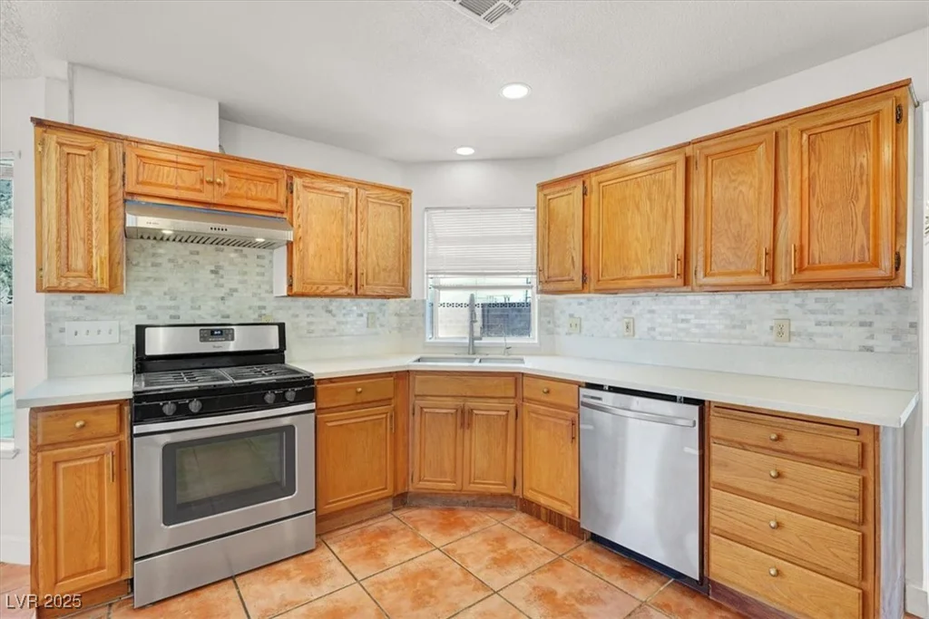 8600 Soneto, Las Vegas, NV 89117