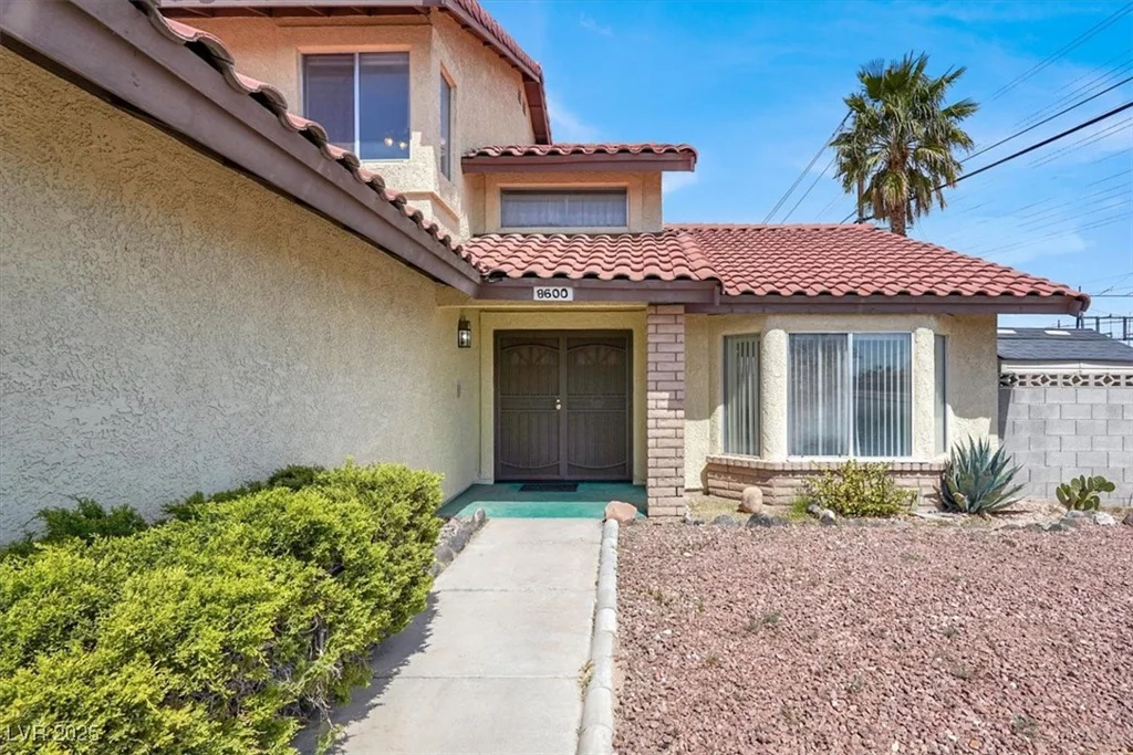 8600 Soneto, Las Vegas, NV 89117