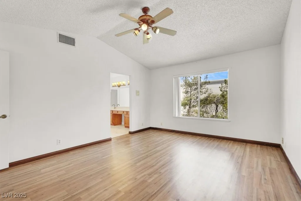 8600 Soneto, Las Vegas, NV 89117