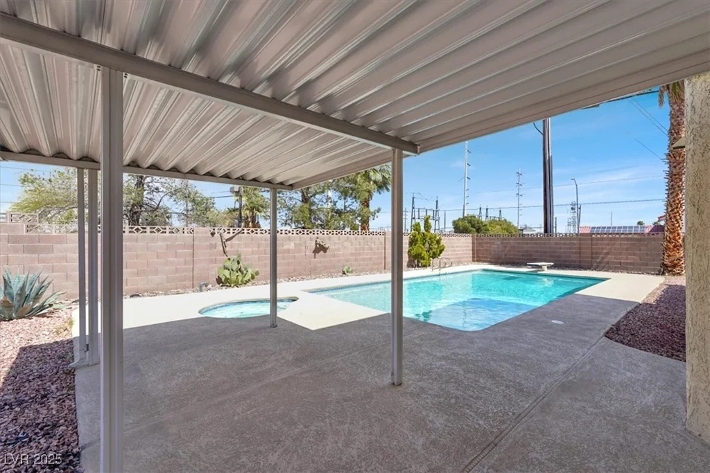 8600 Soneto, Las Vegas, NV 89117