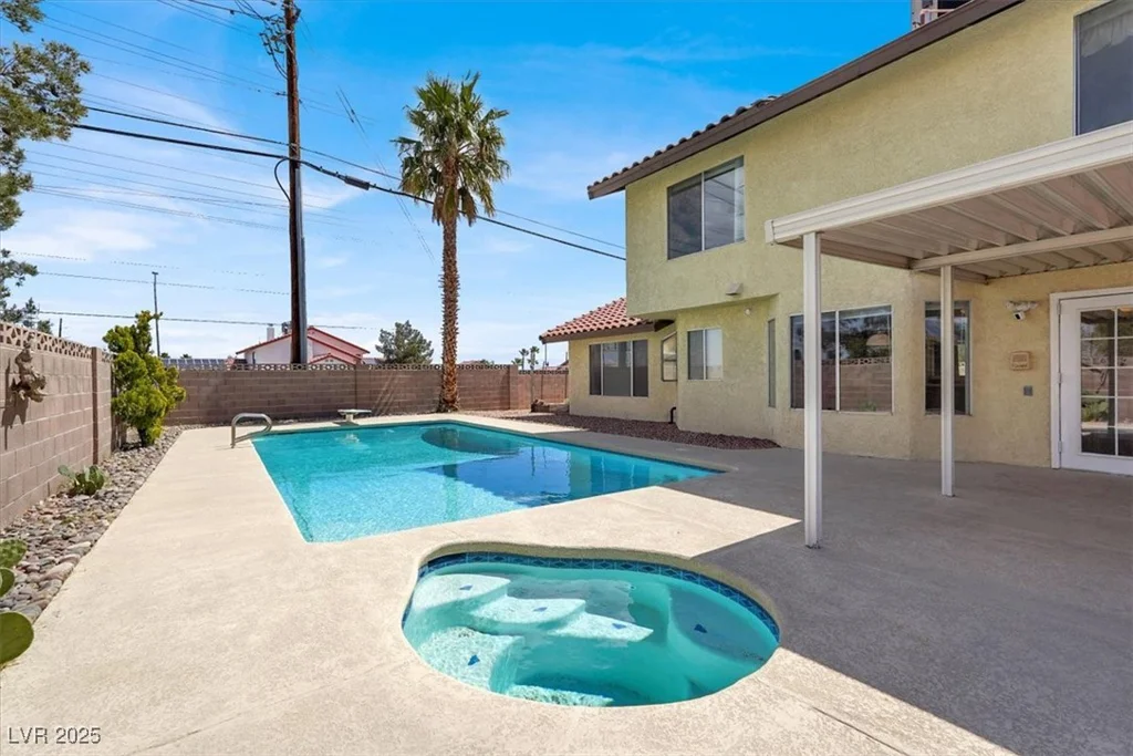 8600 Soneto, Las Vegas, NV 89117