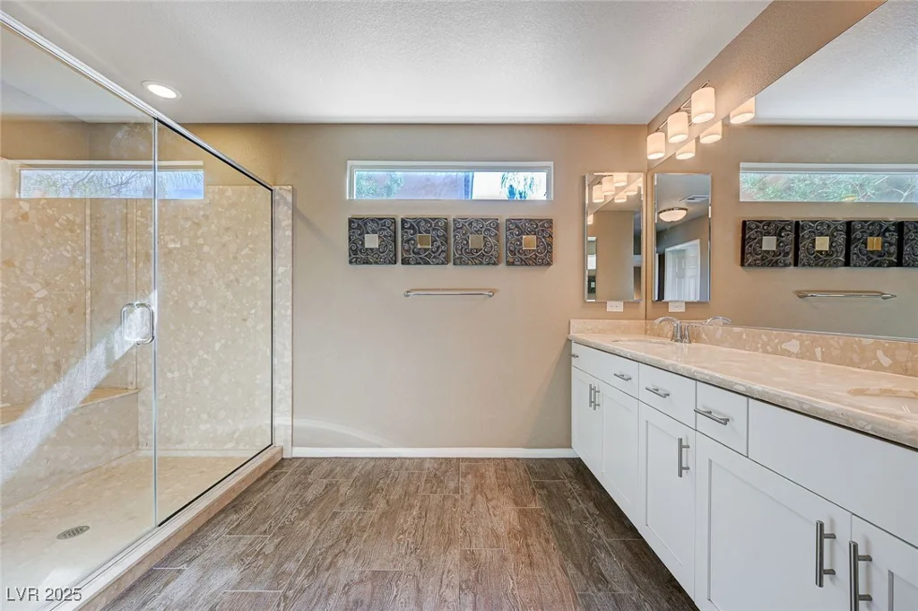 8383 Bartholomew Park, Las Vegas, NV 89139