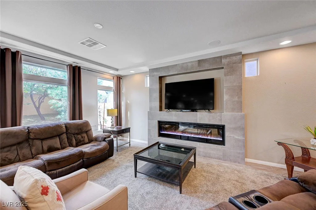8383 Bartholomew Park, Las Vegas, NV 89139