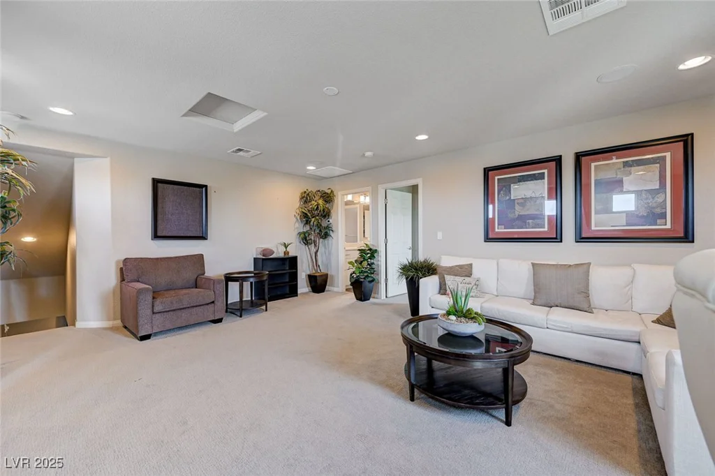 8383 Bartholomew Park, Las Vegas, NV 89139