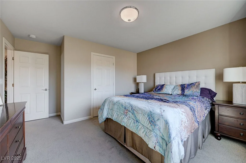 8383 Bartholomew Park, Las Vegas, NV 89139