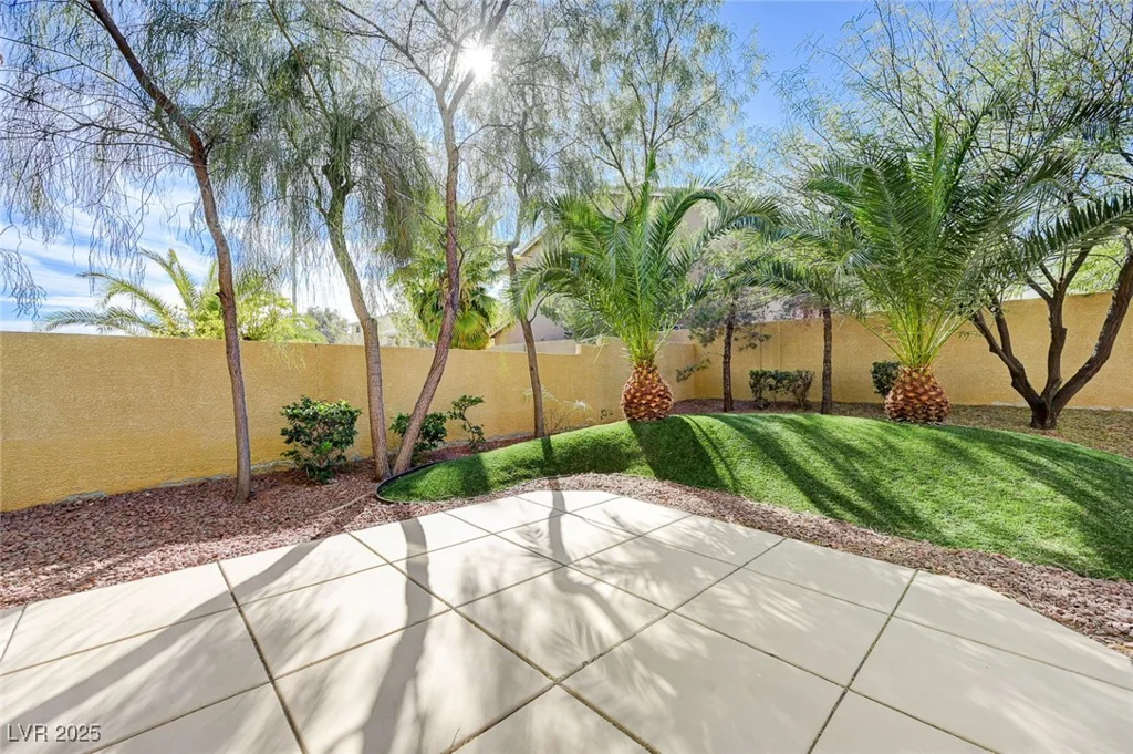 8383 Bartholomew Park, Las Vegas, NV 89139