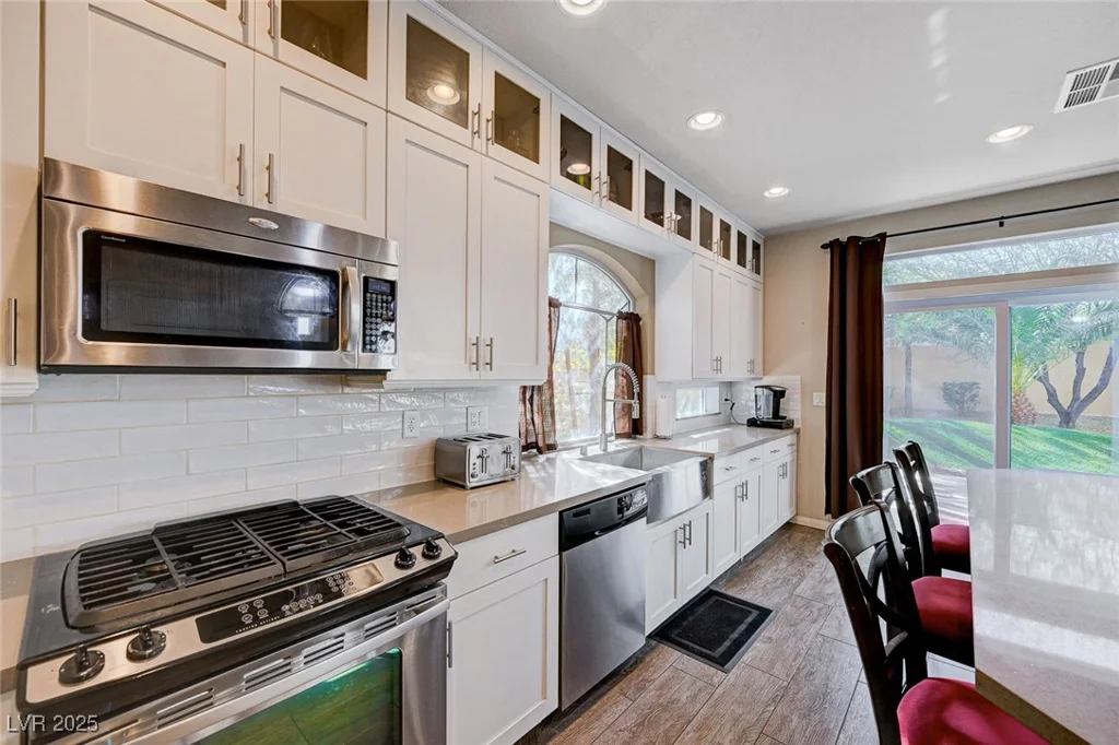 8383 Bartholomew Park, Las Vegas, NV 89139