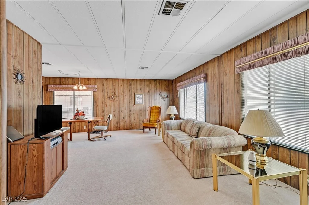 5349 Ocala, Las Vegas, NV 89122