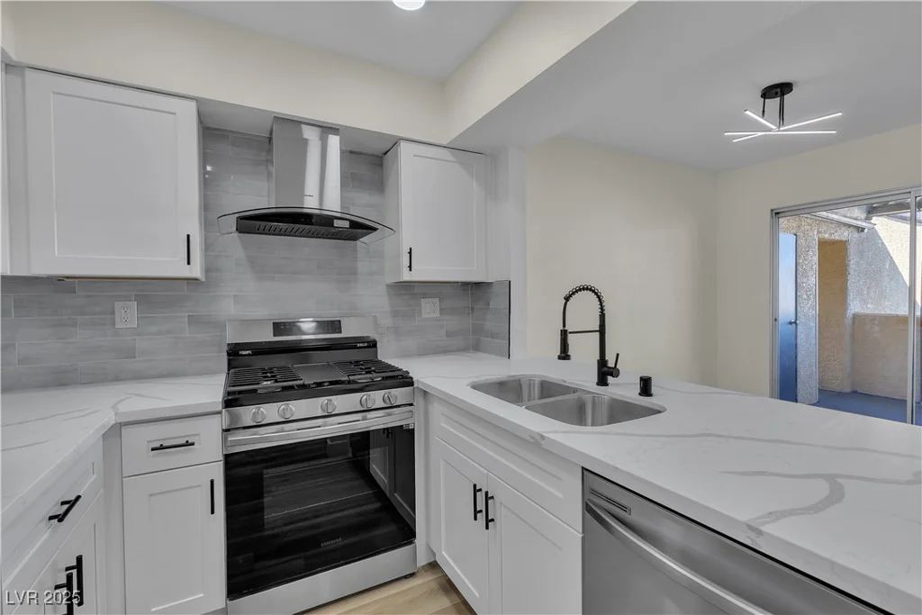 1534 Hialeah, Las Vegas, NV 89119