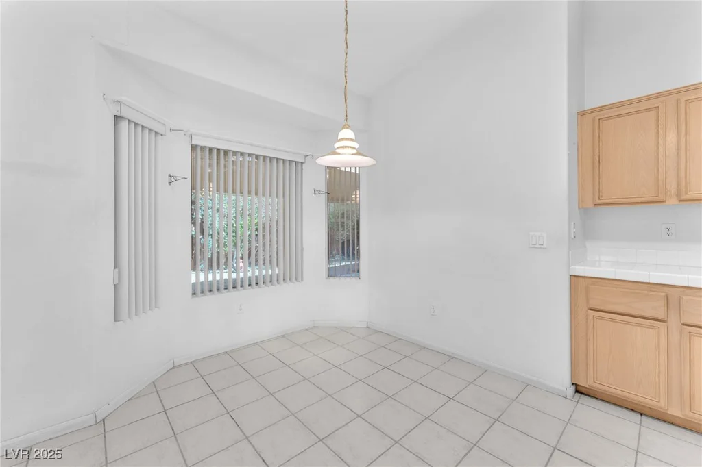 1934 Kings Beach, Las Vegas, NV 89123