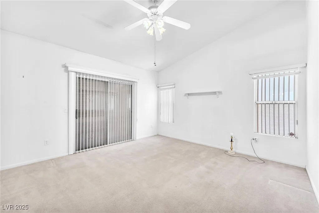 1934 Kings Beach, Las Vegas, NV 89123