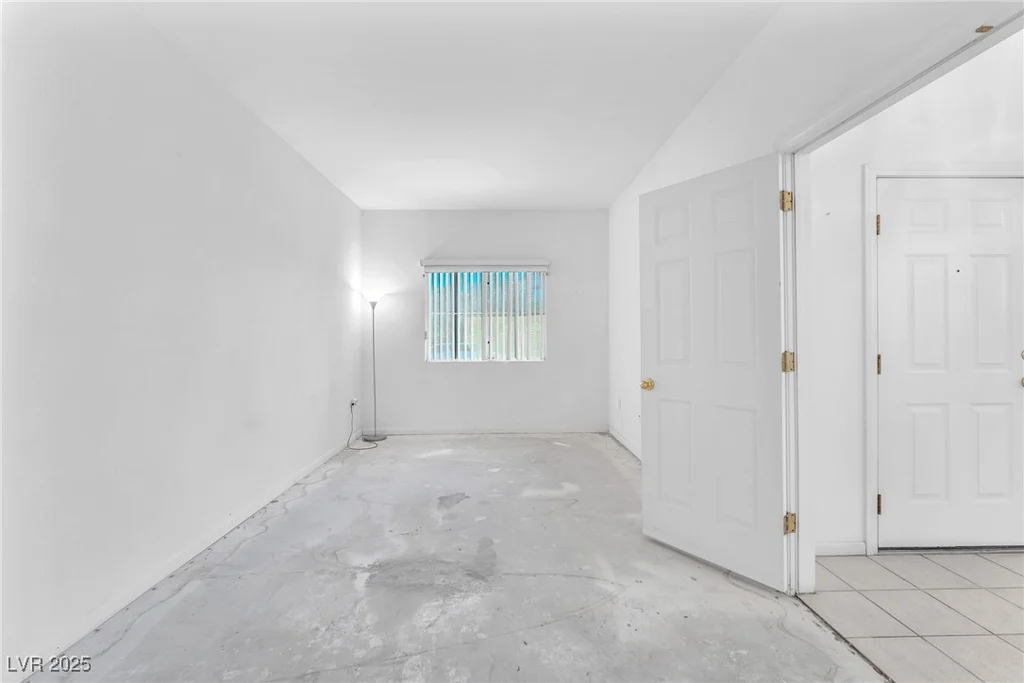 1934 Kings Beach, Las Vegas, NV 89123