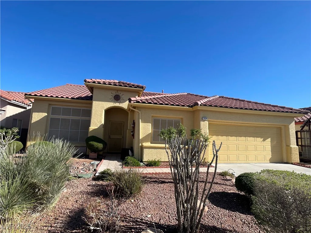 1934 Kings Beach, Las Vegas, NV 89123