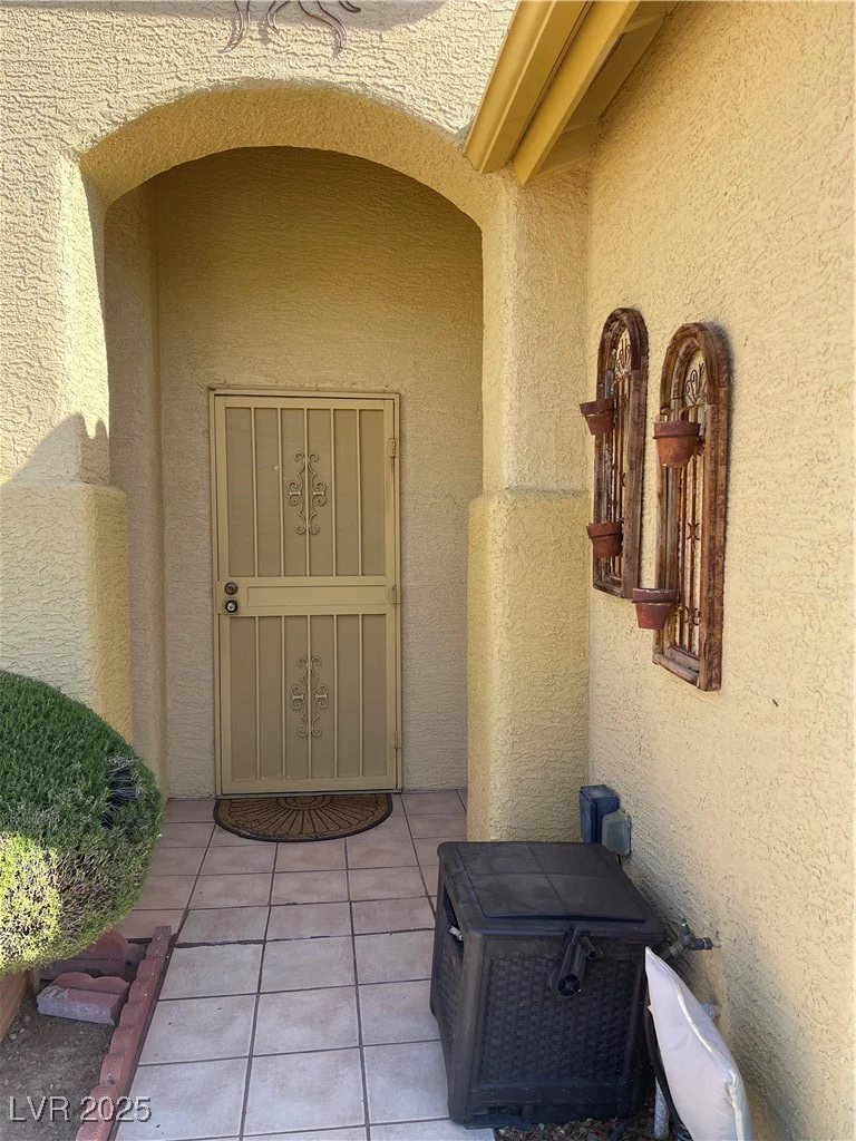 1934 Kings Beach, Las Vegas, NV 89123