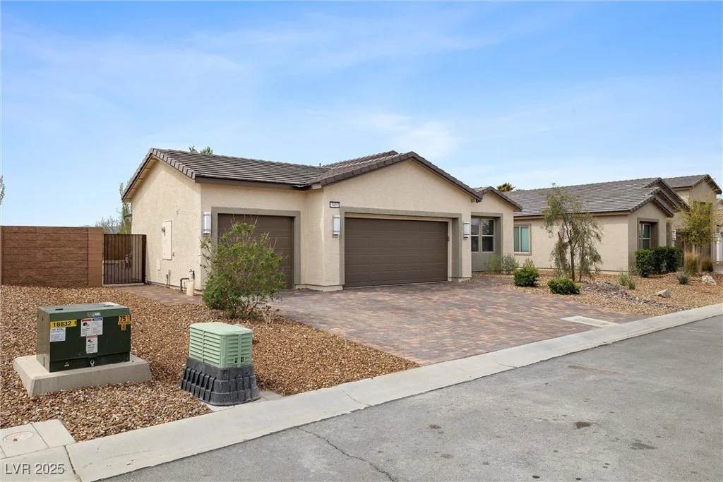 5455 Eleganza, Pahrump, NV 89061