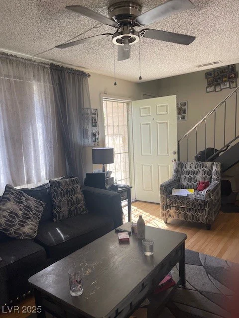 4633 Mill Valley, Las Vegas, NV 89120