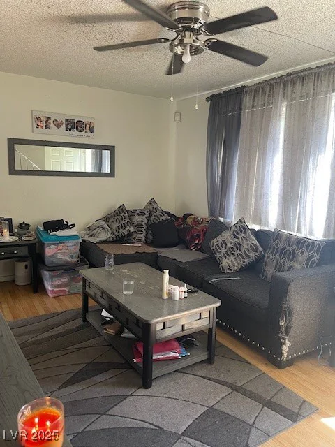 4633 Mill Valley, Las Vegas, NV 89120