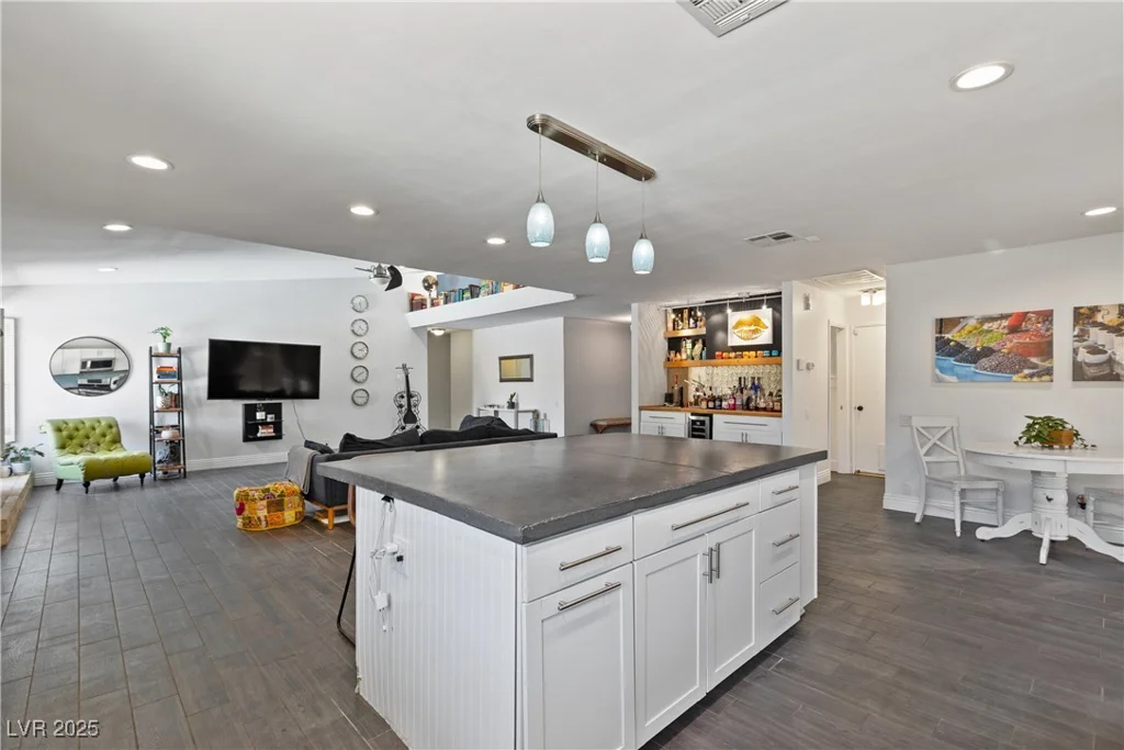 4298 Cartegena, Las Vegas, NV 89121