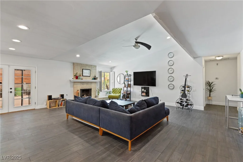 4298 Cartegena, Las Vegas, NV 89121