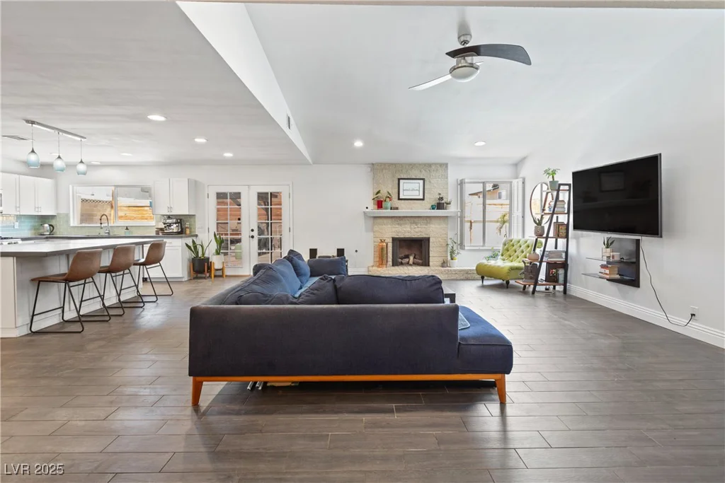 4298 Cartegena, Las Vegas, NV 89121