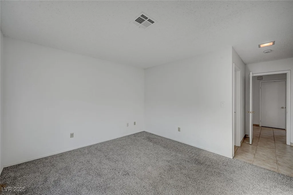 7579 Kalmalii, Las Vegas, NV 89147