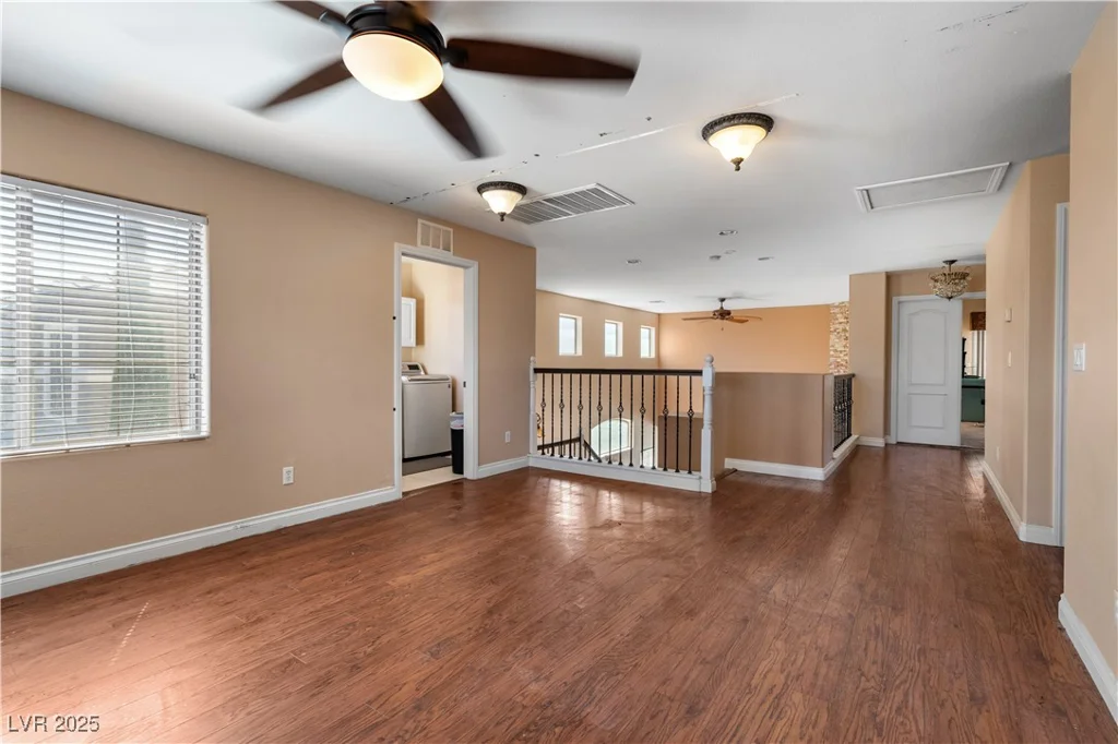 10437 Walworth, Las Vegas, NV 89166