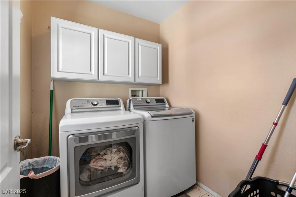 10437 Walworth, Las Vegas, NV 89166