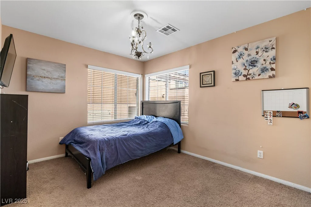10437 Walworth, Las Vegas, NV 89166