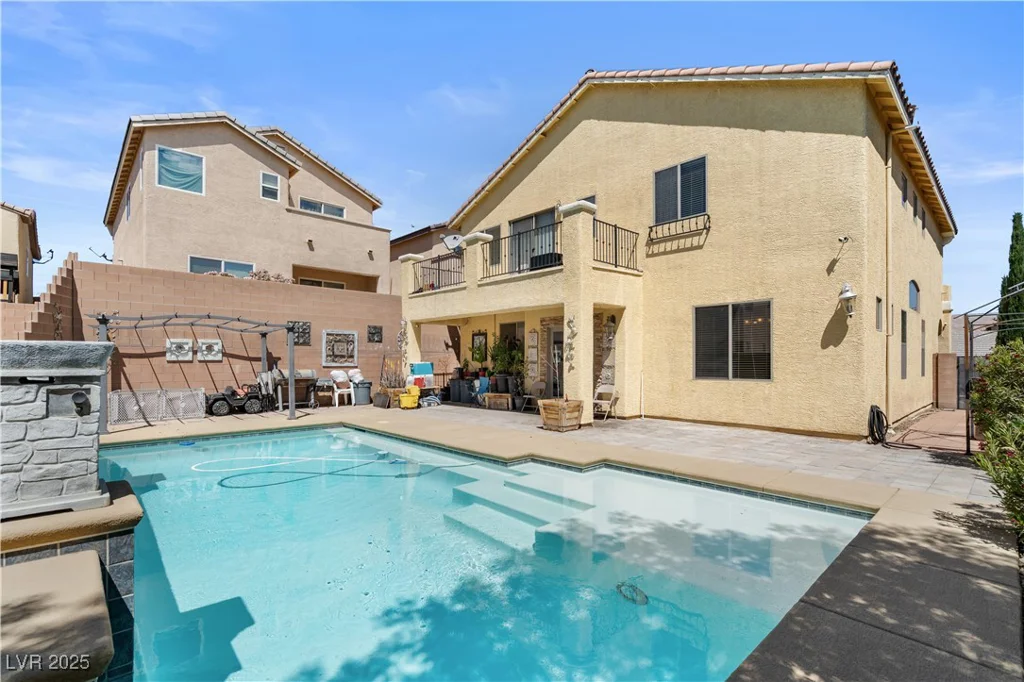 10437 Walworth, Las Vegas, NV 89166