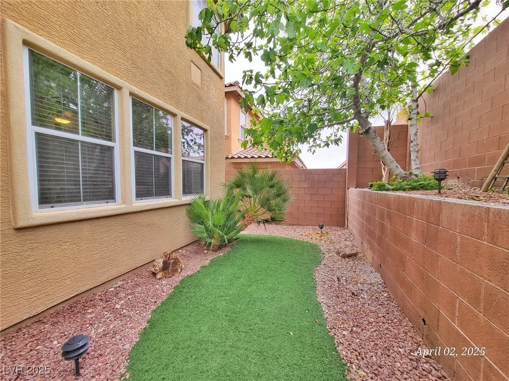 5741 Blackbirch, Las Vegas, NV 89148