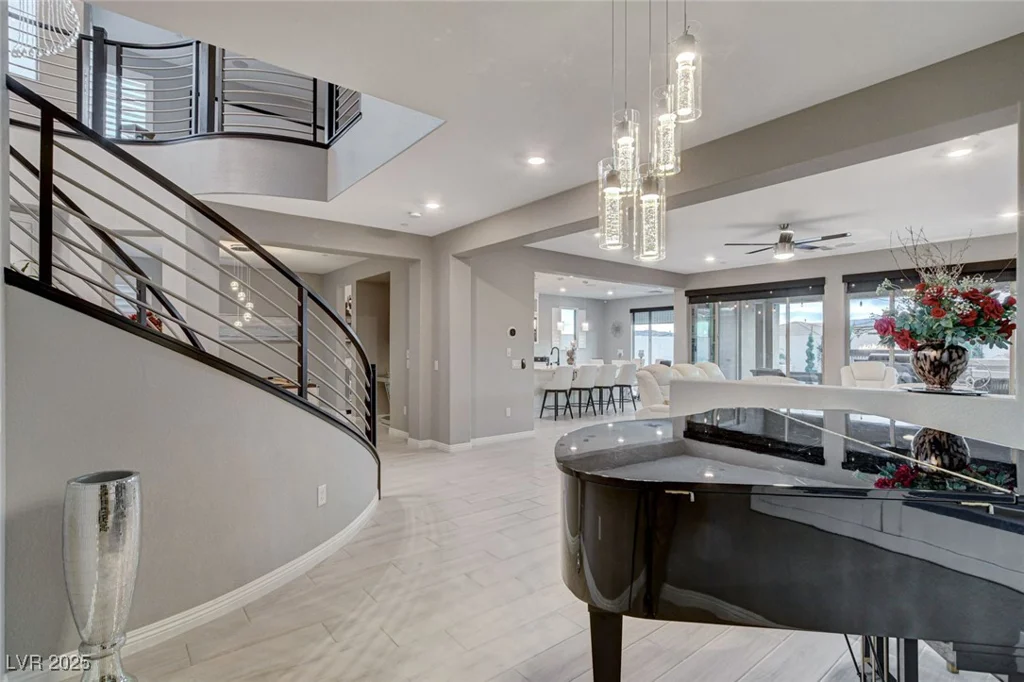 12439 Iron Bluff, Las Vegas, NV 89138