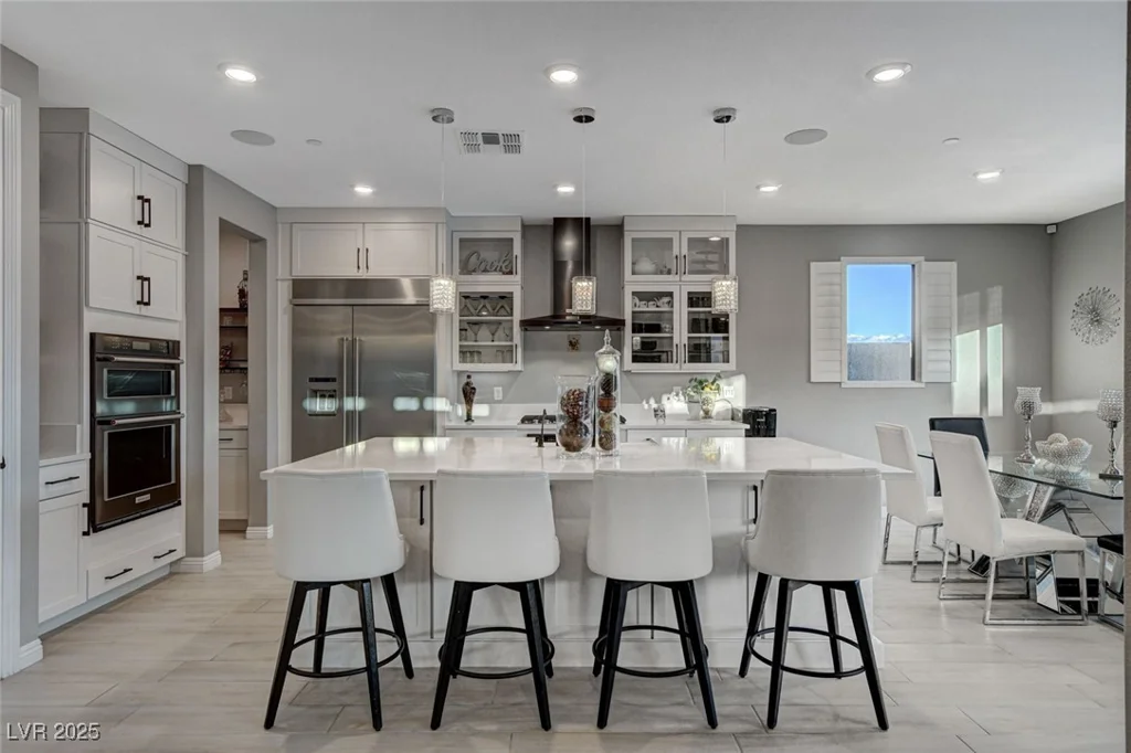 12439 Iron Bluff, Las Vegas, NV 89138
