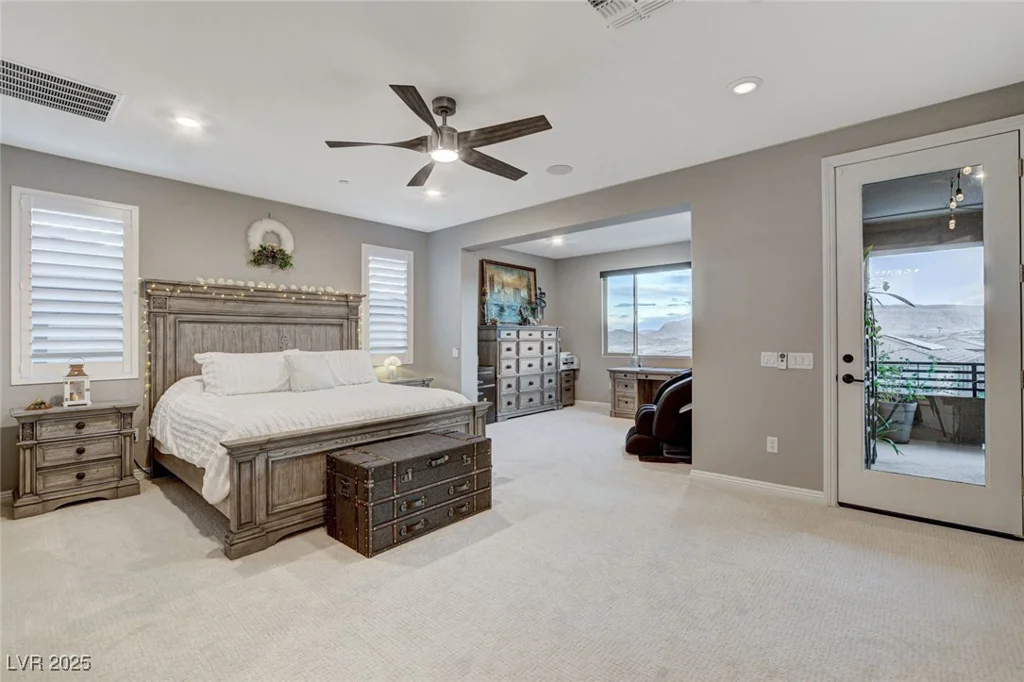 12439 Iron Bluff, Las Vegas, NV 89138