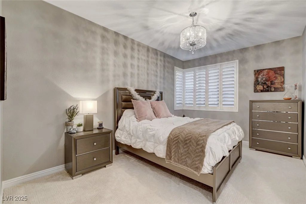 12439 Iron Bluff, Las Vegas, NV 89138