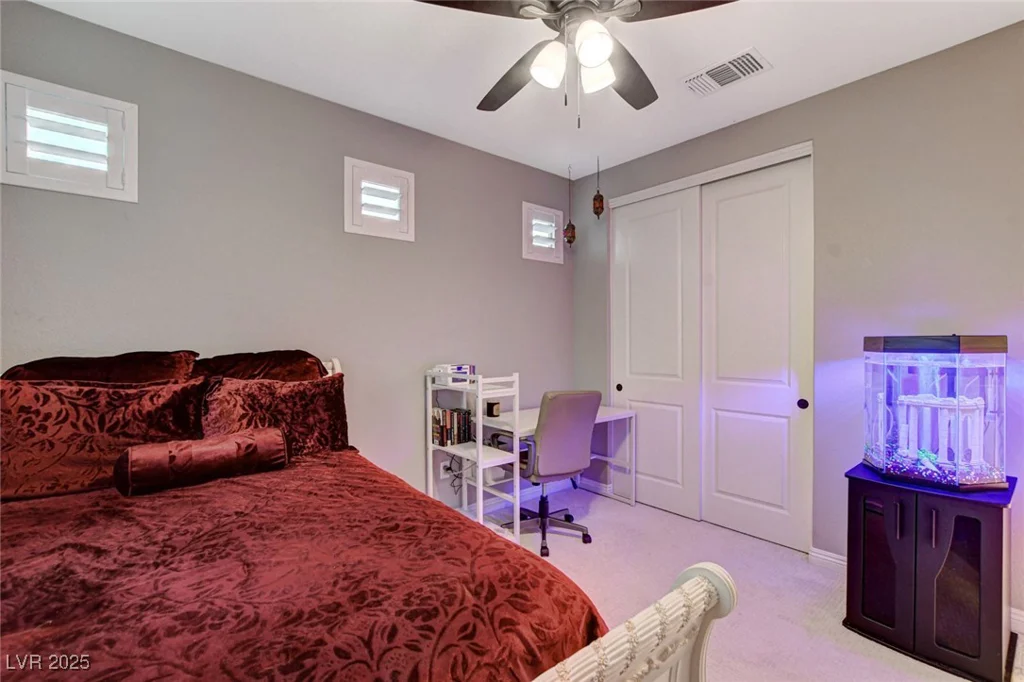 12439 Iron Bluff, Las Vegas, NV 89138