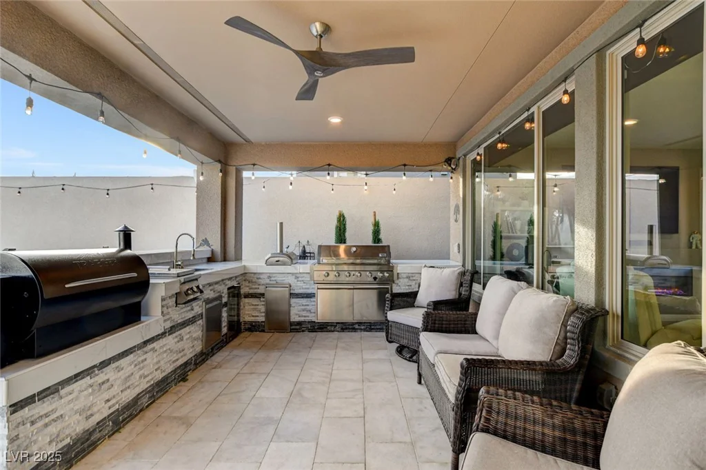 12439 Iron Bluff, Las Vegas, NV 89138