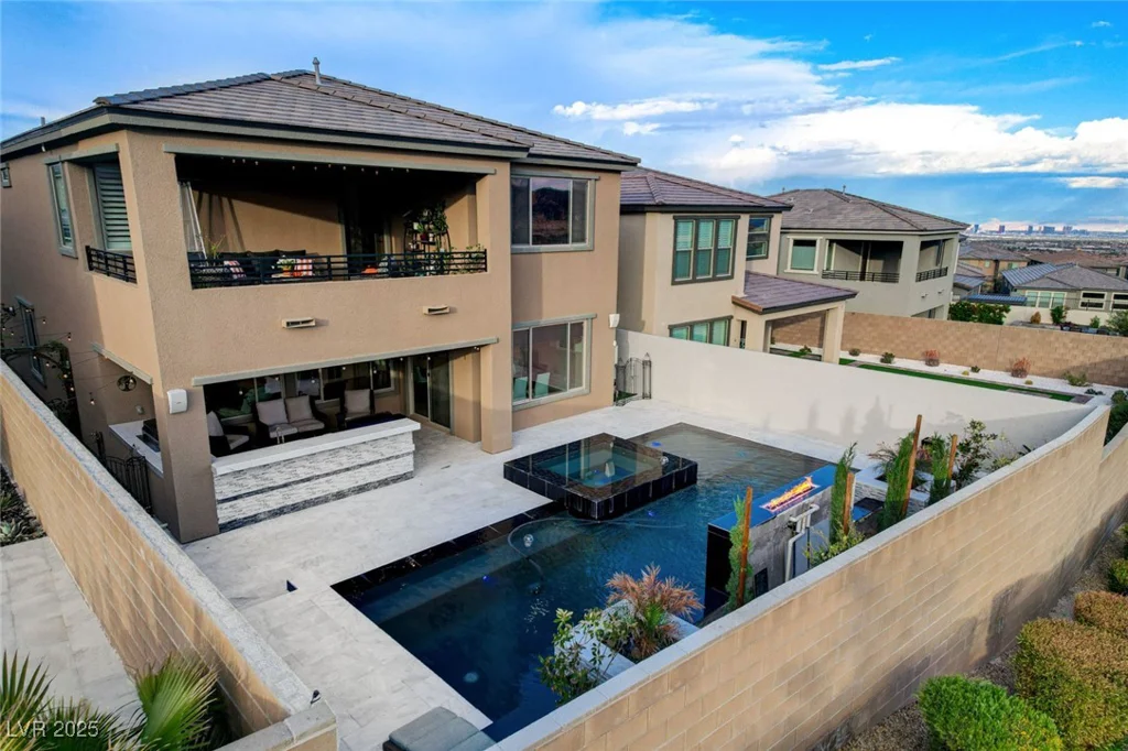 12439 Iron Bluff, Las Vegas, NV 89138