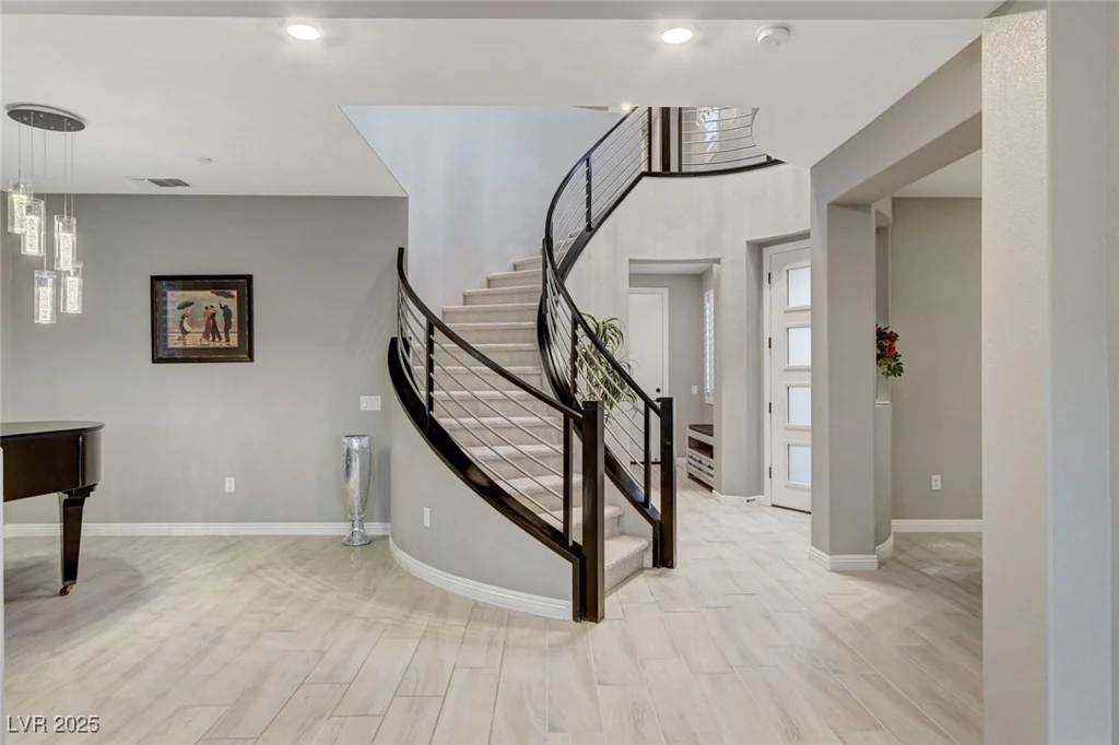 12439 Iron Bluff, Las Vegas, NV 89138