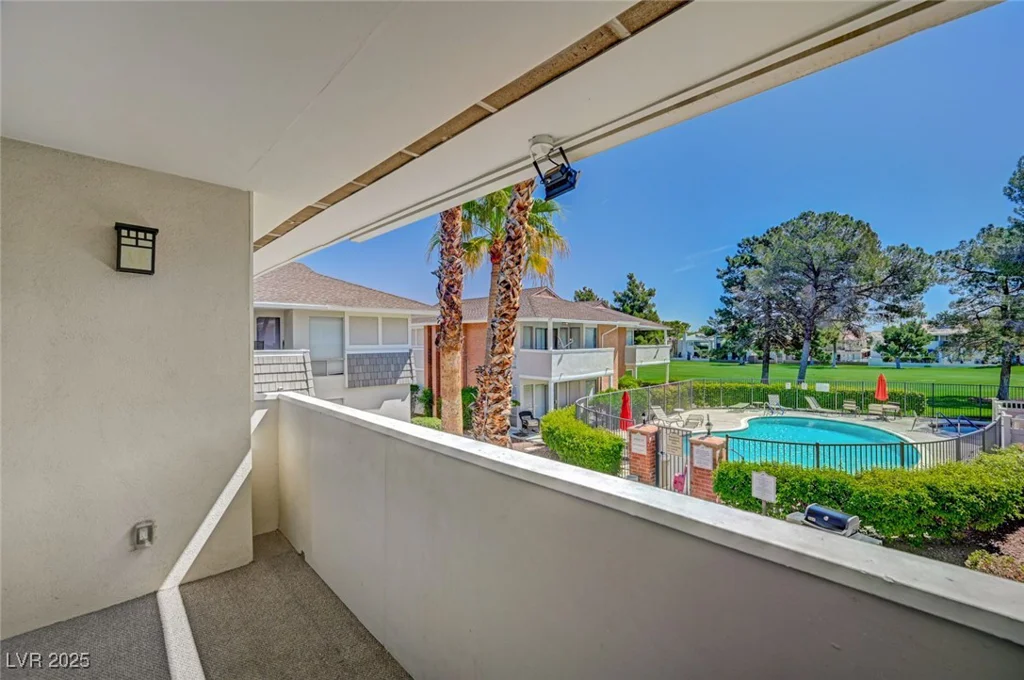 2822 Loveland, Las Vegas, NV 89109
