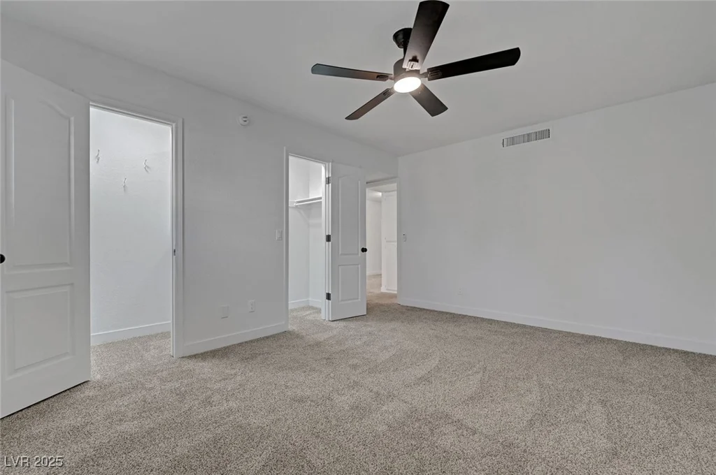 2822 Loveland, Las Vegas, NV 89109