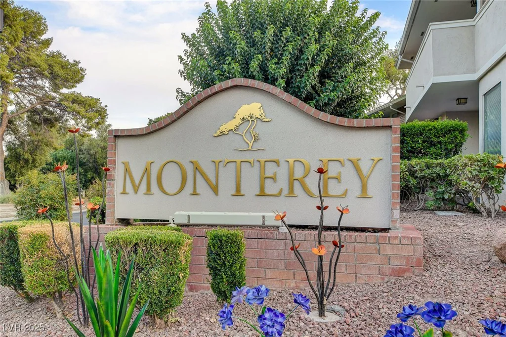 2822 Loveland, Las Vegas, NV 89109