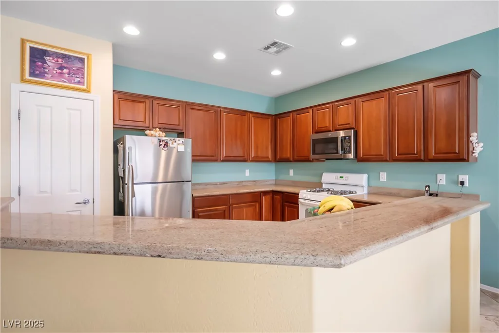2417 Rock Pigeon, North Las Vegas, NV 89084