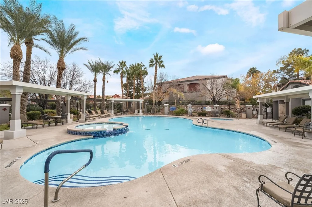 950 Seven Hills, Henderson, NV 89052