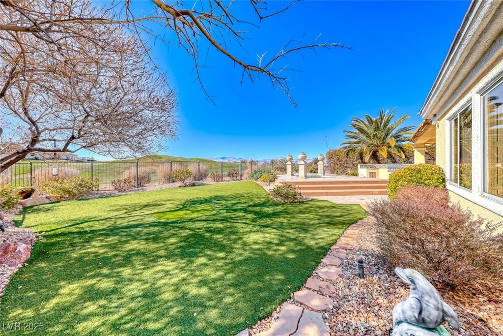 2589 Sumter, Henderson, NV 89052