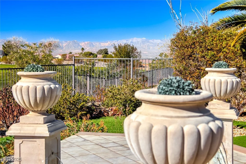 2589 Sumter, Henderson, NV 89052