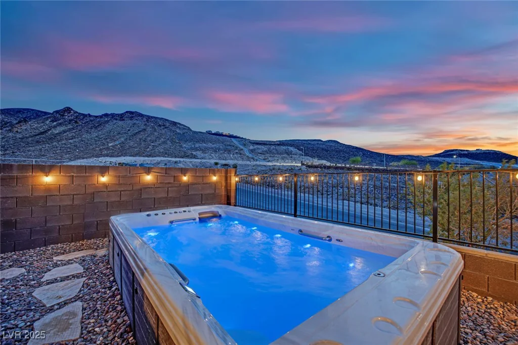 353 Crimson Edge, Henderson, NV 89012