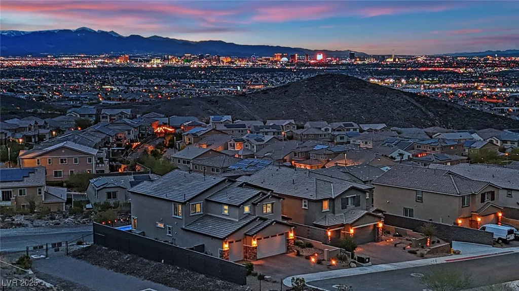 353 Crimson Edge, Henderson, NV 89012