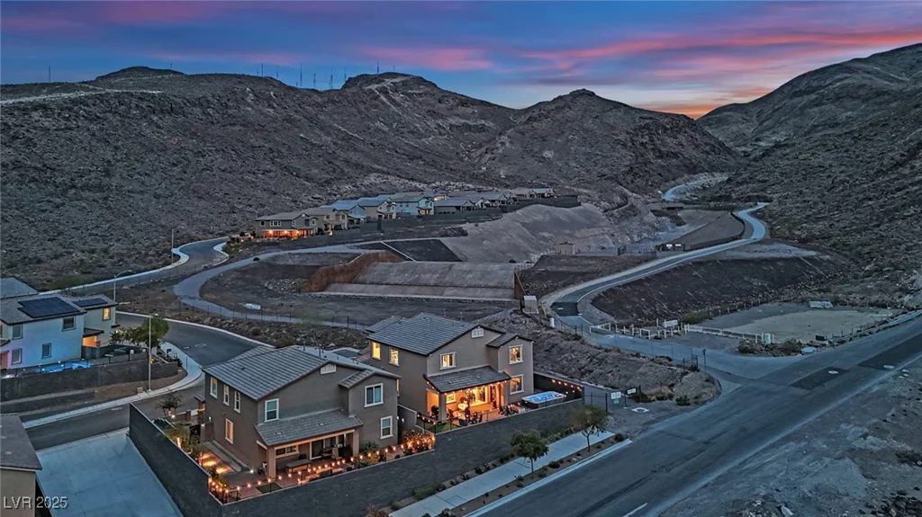 353 Crimson Edge, Henderson, NV 89012
