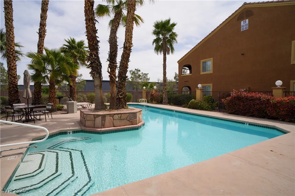 7950 Flamingo, Las Vegas, NV 89147