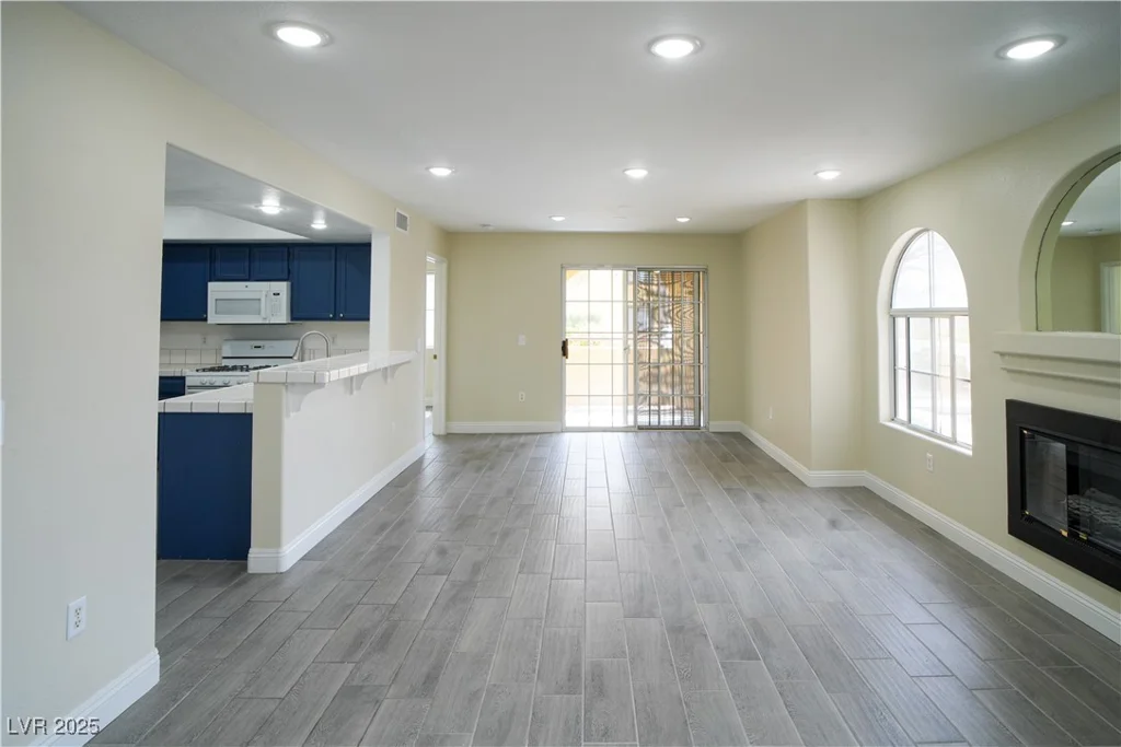 7950 Flamingo, Las Vegas, NV 89147